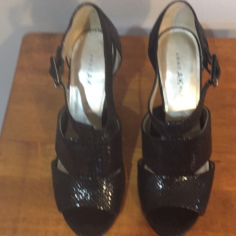 Anne Klein Black Snakeskin Heels